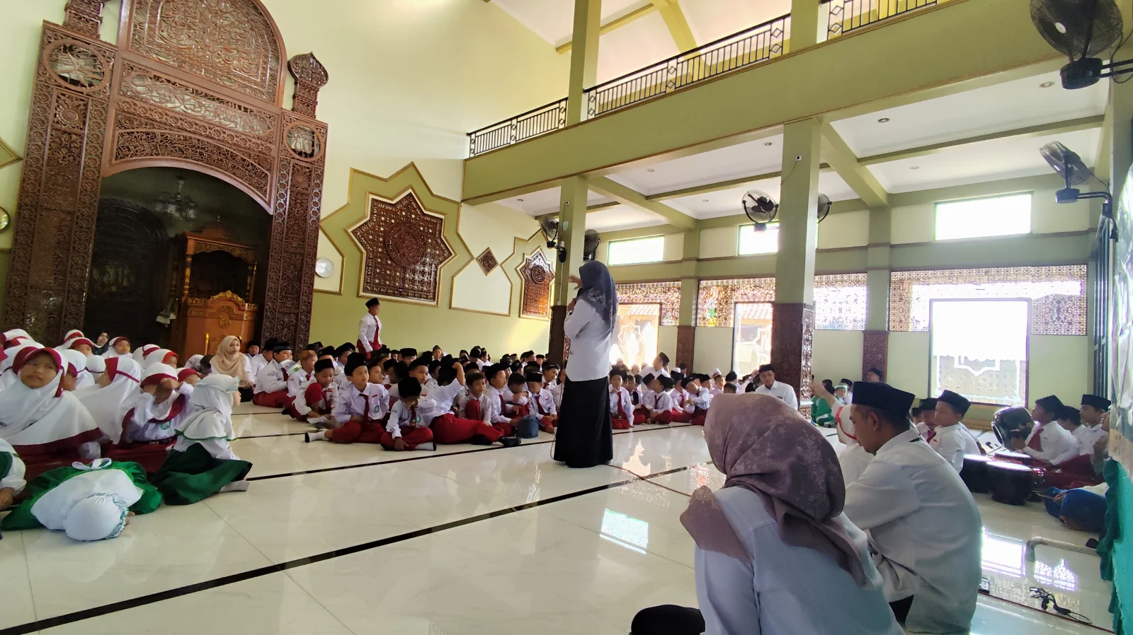 Peringatan Maulid Nabi Muhammad ﷺ  Berlangsung Khidmat dan Penuh Keberkahan