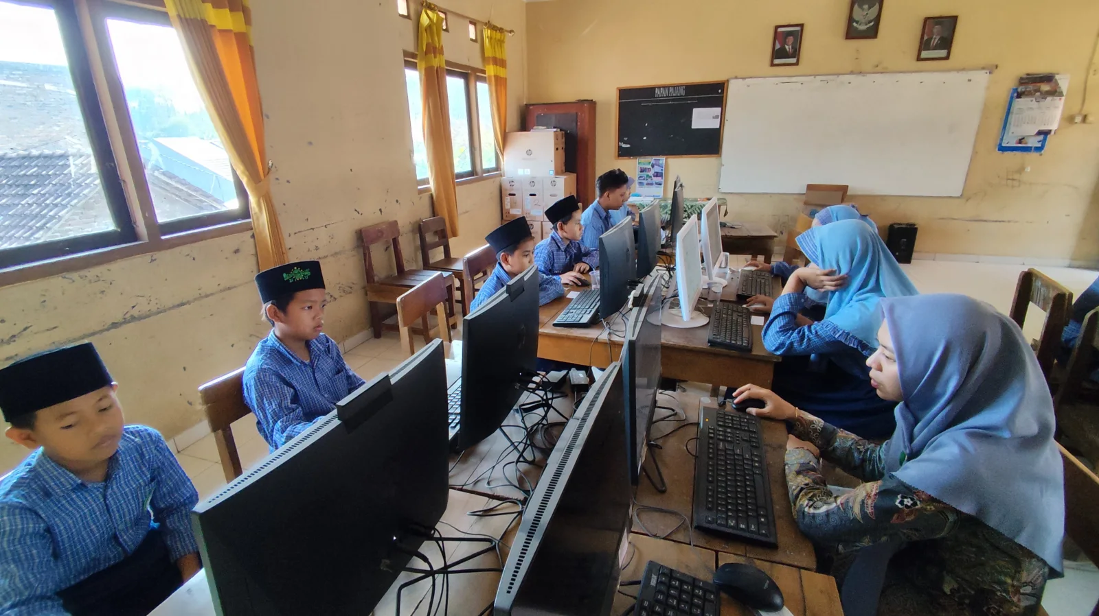 MI AL MUTA’ALLIMIN LAKSANAKAN PENGISIAN SURVEI PLATFORM SAHABAT KBC